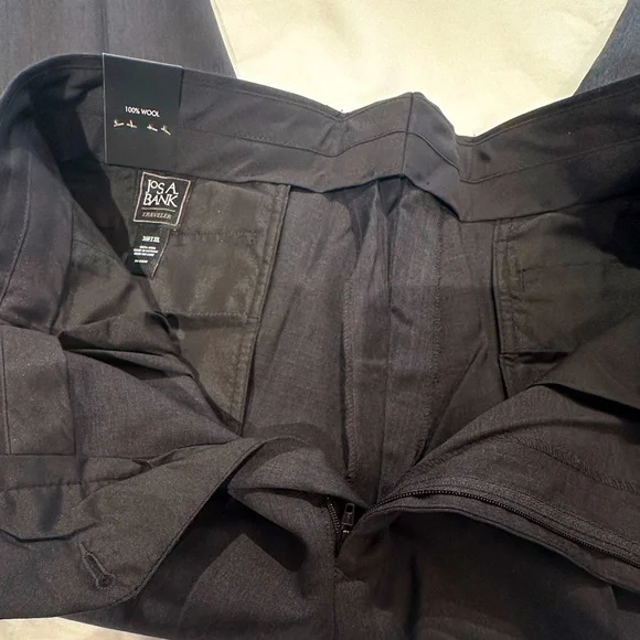 Jos a bank traveler pants 100% wool 36 x32 - Picture 6 of 9